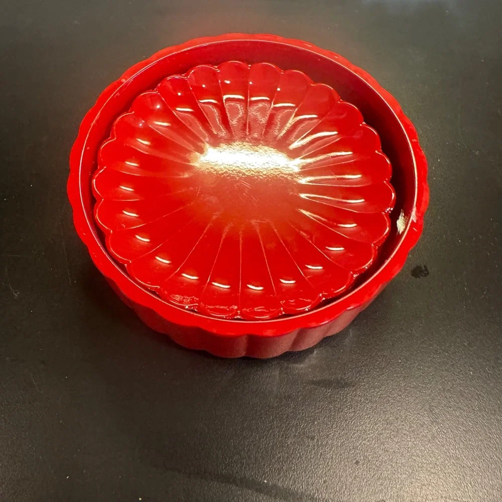 Nancy Calhoun Designs Lacquer Coaster Set Box Red MCM Scalloped Japan 7pc